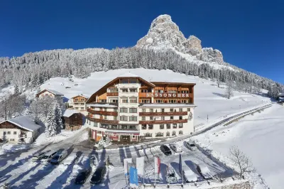 Hotel Sassongher Ξενοδοχεία στην πόλη Corvara in Badia