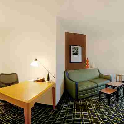 Fairfield Inn & Suites Milledgeville Rooms