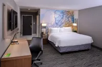 Courtyard Saskatoon Airport فنادق في ساسكاتون