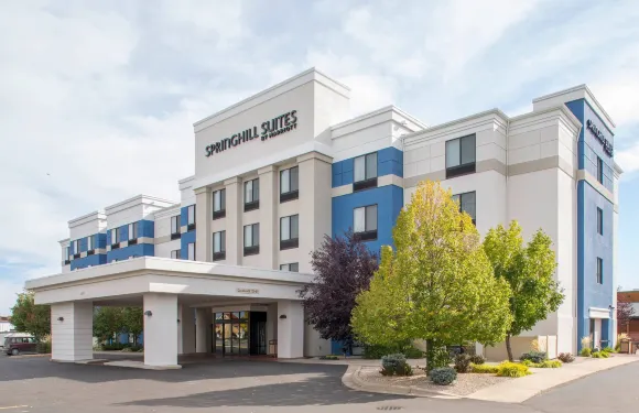 比靈斯萬豪SpringHill酒店