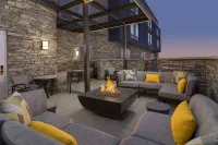 溫莎SpringHill Suites酒店拉夫蘭/柯林斯堡 - 宠物友好