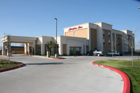 Hampton Inn la Grange Отели рядом с достопримечательностью «Tower 3»