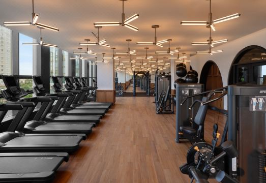 2. L7 웨스트 레..