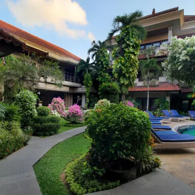 Parigata Resorts and Spa Hotels near Segara Beach