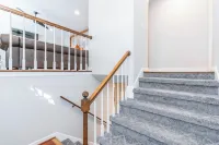 4BR 3bath 9 beds! Pool, hot tub, movie room, basketball court, oasis in LEX