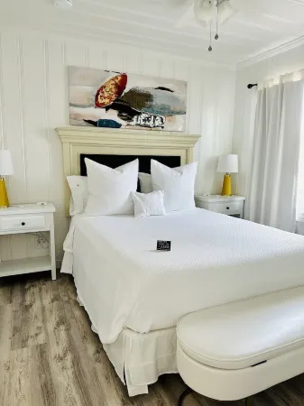 Browny's house @ heart of Downtown Sparks NV Отели в г. Спаркс