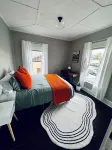 Cozy and modern 2 bedroom apartment with balcony in downtown Elkins, WV