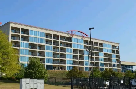 Bristol Speedway Condo- Centrally located Hard Rock Casino, Downtown, Speedway