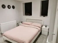 5 sleeps with kids play area and travel cot