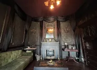 The Moonlight Manor - a themed hideaway!