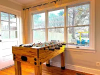 New! Downtown Burlington Bungalow, close to Elon!