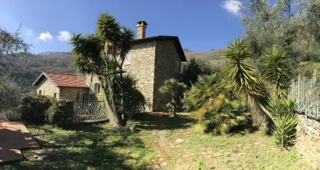 Renovated rustico, ideal for families, great hiking trails.