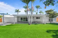 Modern 4 King Beds/Beauty Large yard/Golf/WFH/Long Stay/WIFI/FWY/25mins to Beach - Wifi