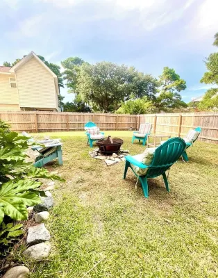 Kitty Hawk Bay Home in Kill Devil Hills, Outer Banks NC, with Bay View