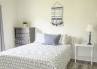 Cozy Bo-Ho Lake Retreat