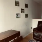 Entire Townhome! near airport, restaurants, and trails! Small back yard!