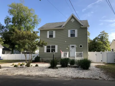 A Delightful Family Retreat Steps To Delaware Bay Beaches, Pet Friendly Hotels in der Nähe von Seapointe Village Security