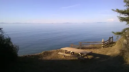 Private Beach Access - Secluded, wildlife setting Отели рядом с достопримечательностью «Нью Дангенесс Лайтхаус»