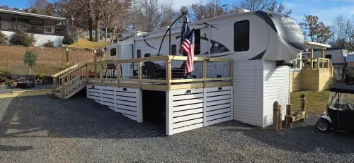 Badin Shores Resort Rental - Sleeps 6 - Fun Lake Vacation - Super Cute!!