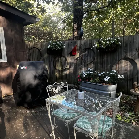 Rising Fawn Barn Guesthouse in the Woods on Lookout Mountain GA.