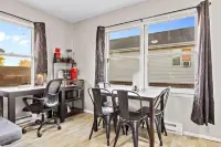 Aurora Gem: Cozy Studio, near Downtown Aurora Hotels in Aurora