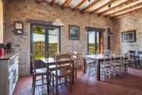 Can Pinyol cottage for 10/12 with pool