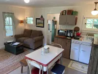 Harbor Springs Cottage In The Woods
