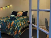 CozyTiki Cottage w/ 2 Private Rooms, Priv Attached Kit/Bath TA-154-746-2656-01 Hotels in Captain Cook