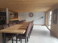 Chalet 15 Persons les Gets Ski Resort 6/8 Bedrooms with Private Bathroom Jacuzzi レ・ジェのホテル