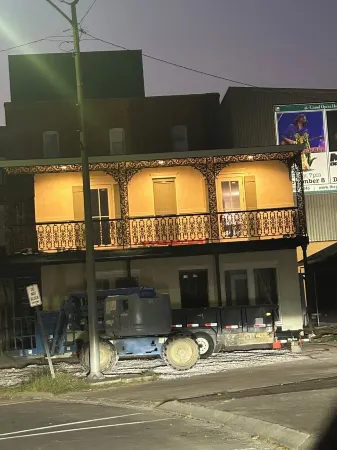 3-bedroom apartment in welcoming Crowley with AC, WiFi