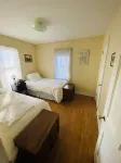 Grandma's Comfy Vintage Cottage w/ Fireplace ~ BBQ & Firepit