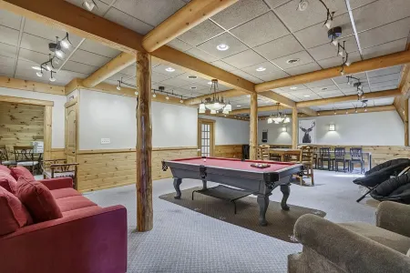 Indoor Pool,Largest Game Lodge,Sleeps 39