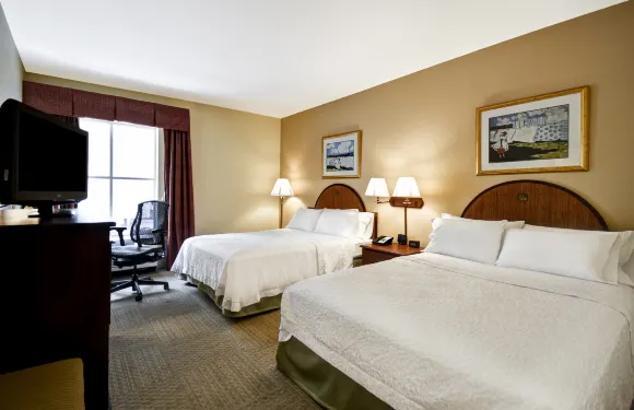 查爾斯頓-西阿什利歡朋套房酒店