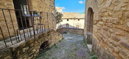 Maison de Vacance "La Marie" Au Pied du Luberon !