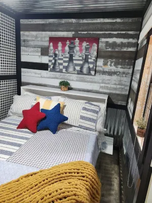 Enchanted Forest tiny house mountain views remote  private Norris Lake 2.7 miles