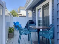 Brand new 2BR apartment steps from the beach 🏖