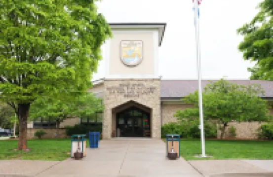 Riverfront Cabin~Firepit~Private Boat Ramp w/ river access~Dog-Friendly! Hotels in Jamestown