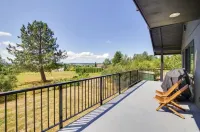 South Skagit Sahale Chalet  with views 8 minutes from downtown