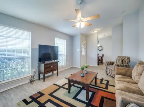 Cozy Accommodation In Quiet Neighborhood; Walk To Downtown Frisco,Toyota Stadium