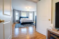 Newly Renovated 2nd Floor Apt near USM