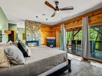 Stunning Views • Hot Tub • Sauna • Theater • Game Rooms • Sleep/Dine 23 •Firepit Hotels in Qualla