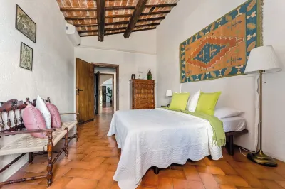 LAST MINUTE PRICE !!! WONDERFUL EXPERIENCE !!! MEDIEVAL VILLAGE LAKE