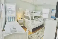 East End Cottage with Pool Across the Street from the Beach