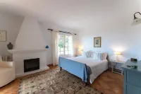 Casa Perdita, ideal for family and relaxed vacations Hotels near Deià