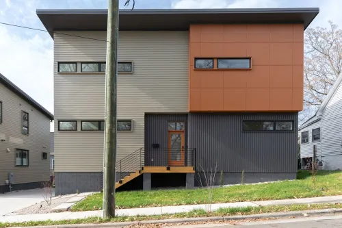 Modernist Masterpiece: 'Simply the Best' - boutique