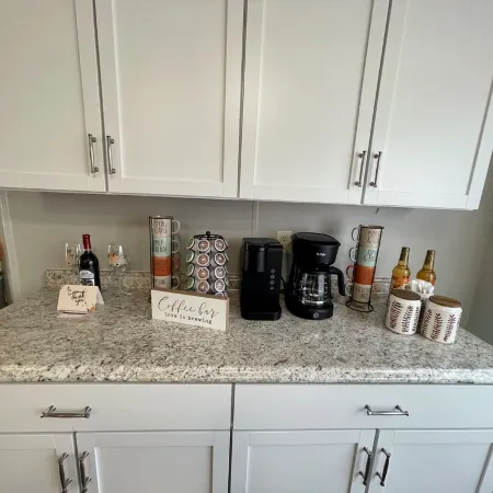 "Fall in Love" Retreat less than 10 minutes from Lake Texoma and Choctaw Casino