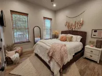 “Lake Escape”- Lake House @ Lake of Arbuckle’s Hotels near Cross Bar Ranch Off-road Park
