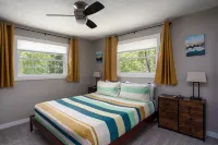 New! Cozy Mountain Retreat Near Pisgah Forest & DownTwn. Pet Friendly/Game Room!