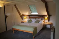 Large manor house for rent in Normandy, a stone's throw from Suisse Normande!