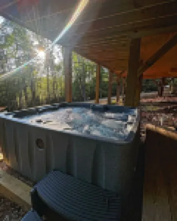 Boulder Trail Getaway- 15 min from New River Gorge National Park Hotels in Wilderness